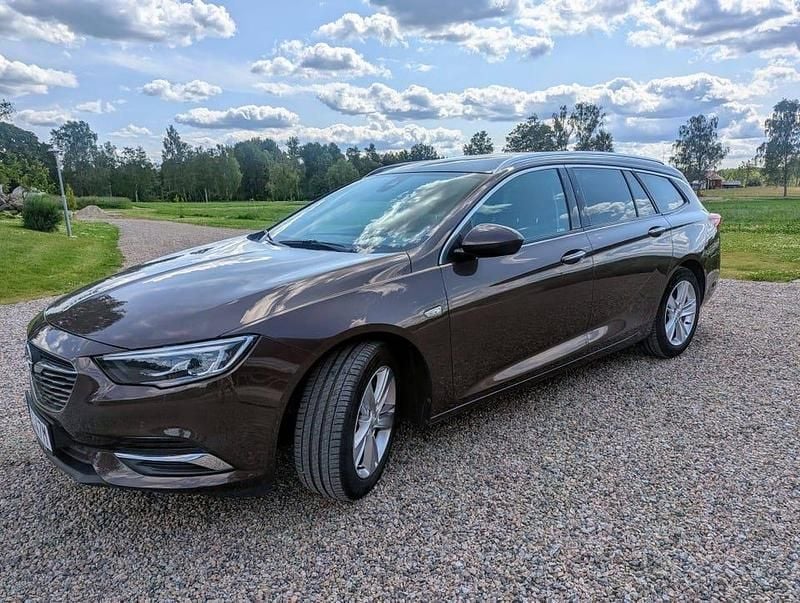 Begagnad 2017 Opel Insignia Kombi | 125 000 kr (Superpris) - Bild 1/4