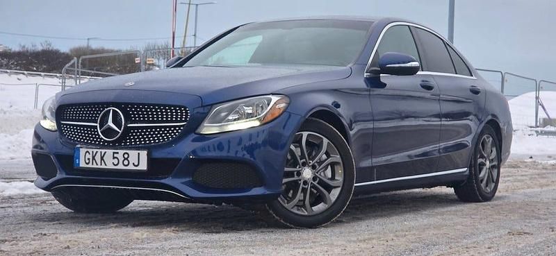 Blå Begagnad 2018 Mercedes C300 Sedan | 279 800 kr (Marknadspris) - Bild 1/4