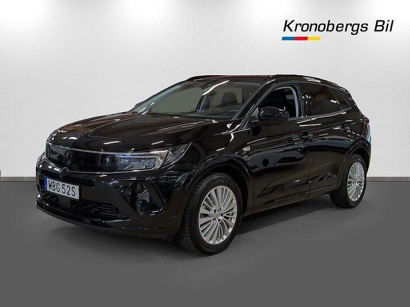 Diamond black metallic Begagnad 2023 Opel Grandland X SUV | 309 900 kr (Dyr) - Bild 1/4