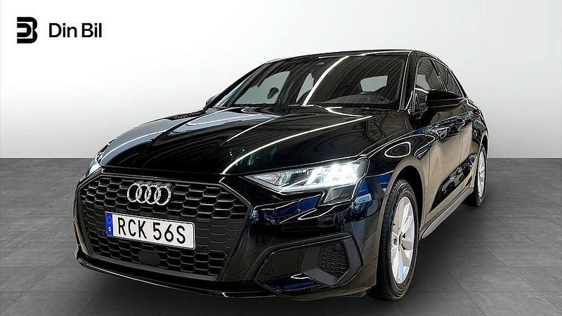 Svart Begagnad 2023 Audi A3 Sportback Proline Halvkombi | 269 000 kr (Marknadspris) - Bild 1/4