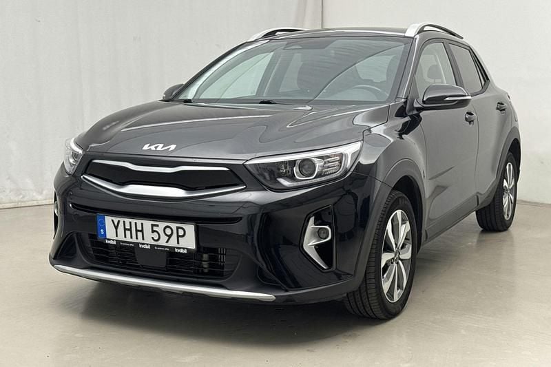 Svart Begagnad 2024 Kia Stonic 4 SUV | 209 000 kr (Bra pris) - Bild 1/4
