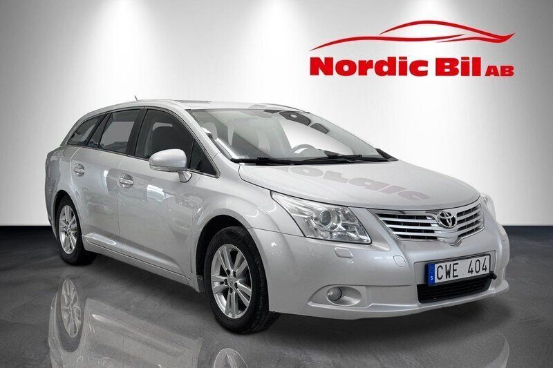 Silver Begagnad 2009 Toyota Avensis Business Edition Kombi | 59 900 kr (Lite dyr) - Bild 1/4
