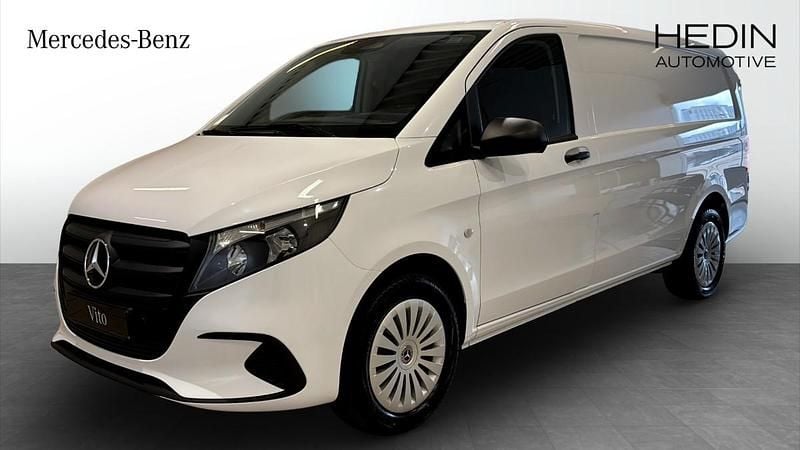 Svart Ny 2025 Mercedes Vito Minibuss | 483 360 kr (Superpris) - Bild 1/4