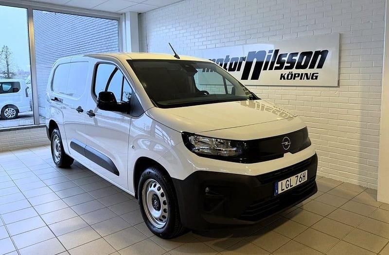 Vit Ny 2025 Opel Combo Van | 343 625 kr (Bra pris) - Bild 1/4