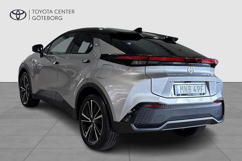 Ny Toyota C-HR Executive 226 HK (166 kW) 2025 Silver SUV