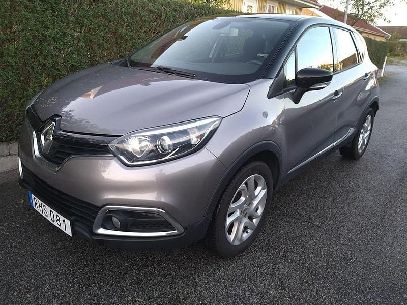 Begagnad 2017 Renault Captur Dynamique SUV | 99 000 kr (Bra pris) - Bild 1/4