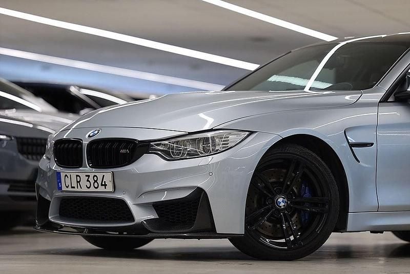 Begagnad BMW M4 M Performance 432 HK (317 kW) 2014 Ljusblå Sportkupé