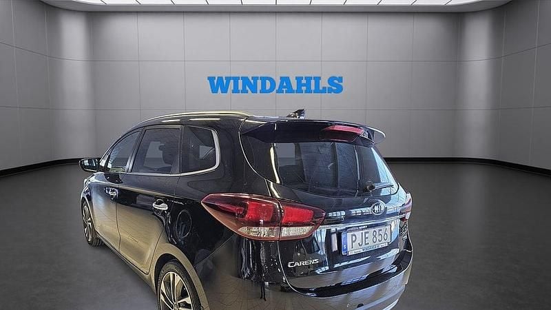 Begagnad Kia Carens Advance 143 HK (105 kW) 2017 Svart Minibuss