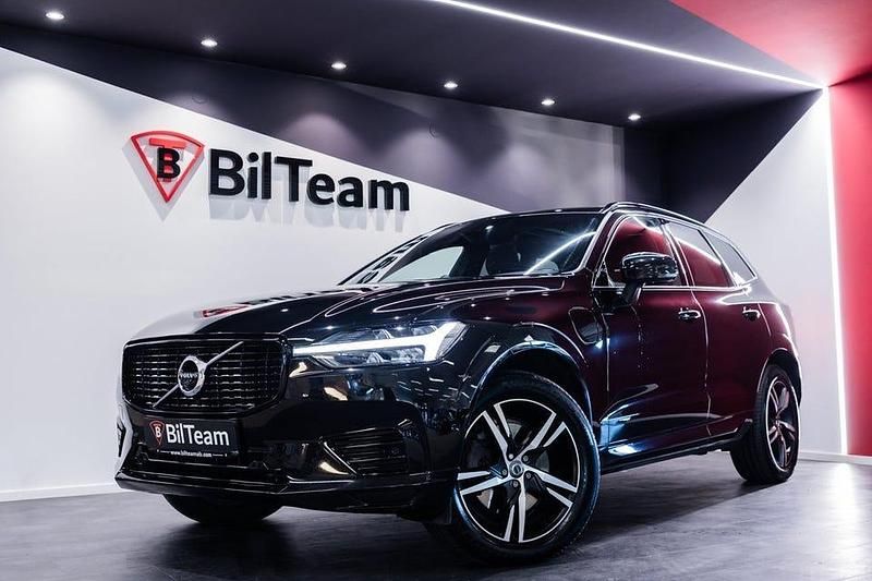 Begagnad Volvo XC60 R-Design 392 HK (288 kW) 2021 Svart SUV