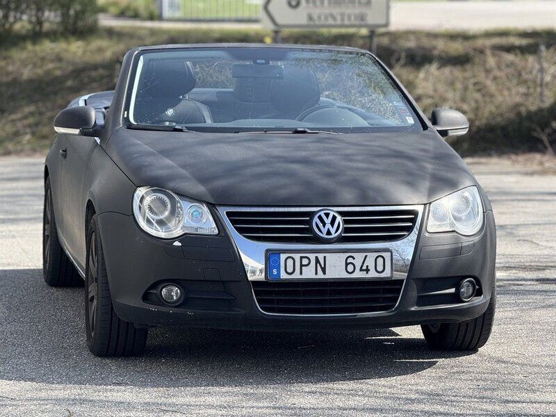 Silver Begagnad 2007 VW Eos Cab | 109 900 kr - Bild 1/4