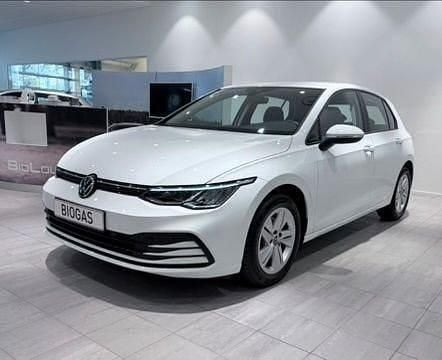Vit Begagnad 2022 VW Golf VIII Halvkombi | 209 900 kr (Bra pris) - Bild 1/4
