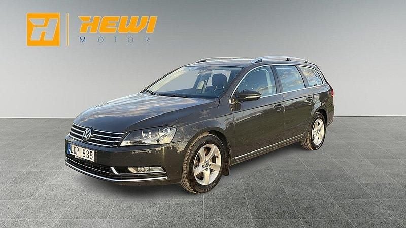 Mörkgrå Begagnad 2011 VW Passat Kombi | 59 800 kr (Bra pris) - Bild 1/4