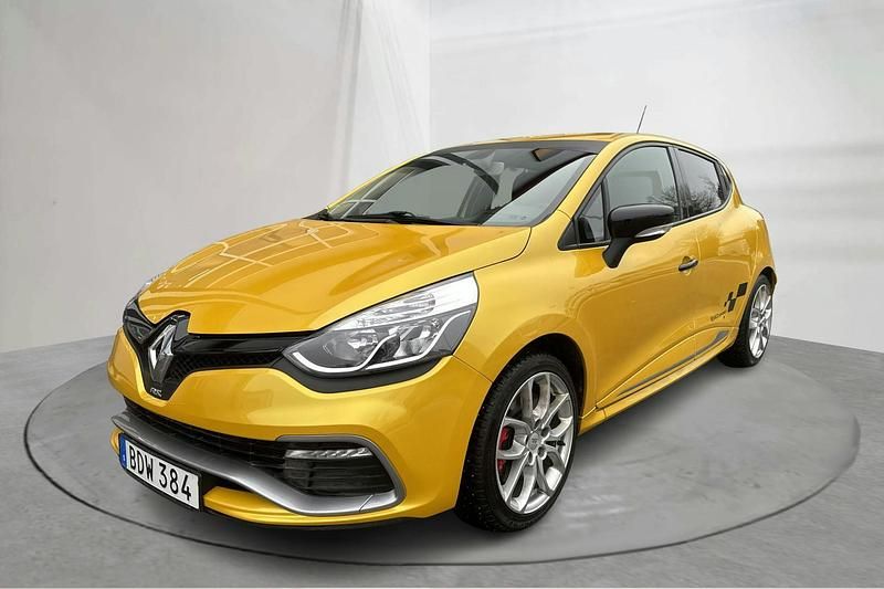 Gul Begagnad 2014 Renault Clio IV R.S. | 180 000 kr - Bild 1/4
