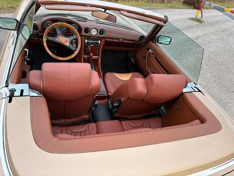 Begagnad Mercedes SL350 195 HK (143 kW) 1973 Cab