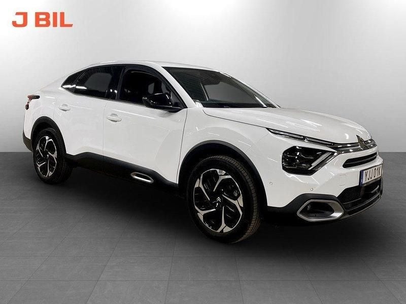 Vit Begagnad 2023 Citroën C4 X Shine SUV | 214 900 kr (Bra pris) - Bild 1/3