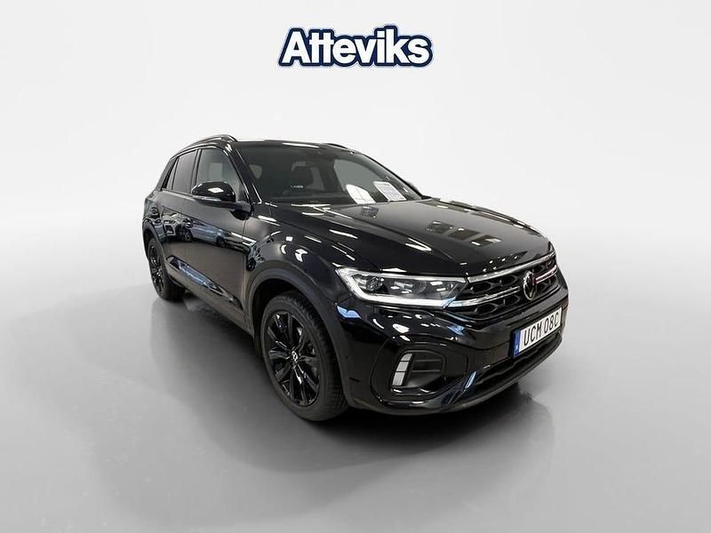 Svart Begagnad 2024 VW T-Roc R-line SUV | 329 900 kr (Dyr) - Bild 1/4