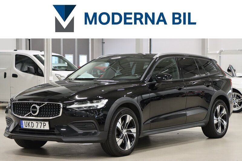 Svart Begagnad 2019 Volvo V60 CC Momentum Kombi | 264 900 kr (Marknadspris) - Bild 1/4