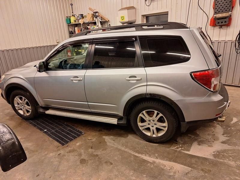 Begagnad 2012 Subaru Forester SUV | 65 000 kr (Marknadspris) - Bild 1/3