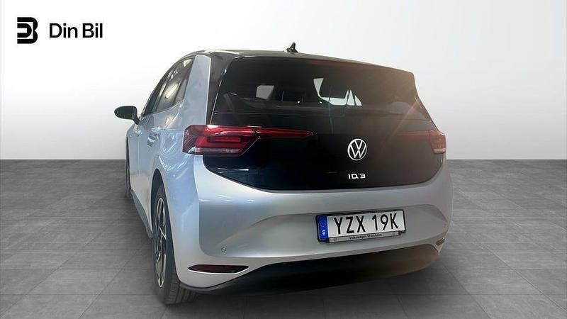 Begagnad VW ID.3 Pro Performance 150 kW (204 HK) 2021 Scale silver metallic bla Halvkombi