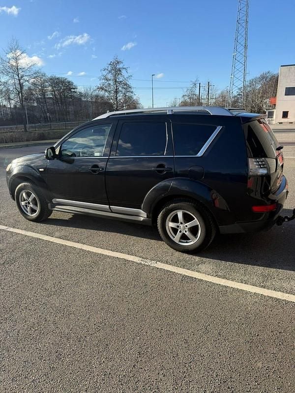 Begagnad 2009 Mitsubishi Outlander SUV | 46 900 kr (Bra pris) - Bild 1/4