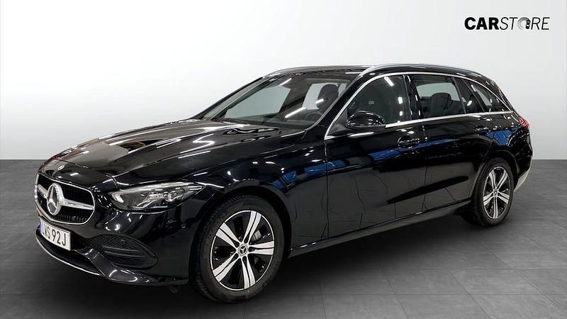 Svart Begagnad 2022 Mercedes C300 Kombi | 329 900 kr - Bild 1/4