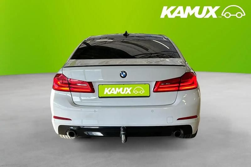 Begagnad BMW 520 Sport Line 190 HK (139 kW) 2017 Vit Sedan
