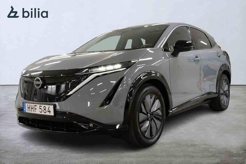 Grå Begagnad 2023 Nissan Ariya Evolve SUV | 454 000 kr (Marknadspris) - Bild 1/1