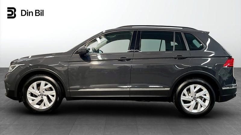 Begagnad VW Tiguan 150 HK (110 kW) 2021 Grå SUV