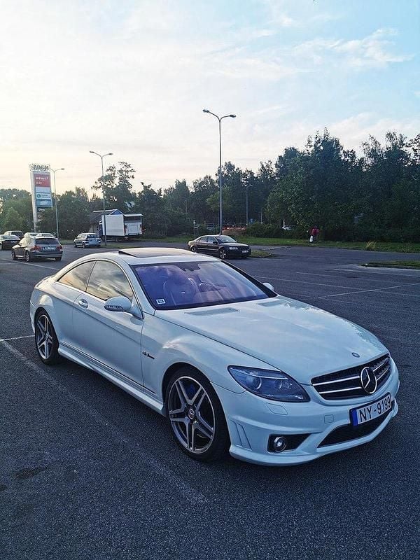 Begagnad 2008 Mercedes CL63 AMG AMG Sportkupé | 370 000 kr - Bild 1/4