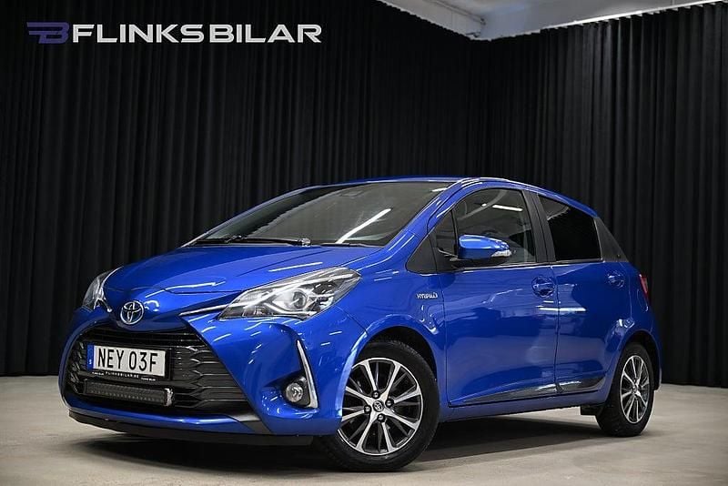Begagnad Toyota Yaris Hybrid Edition 101 HK (74 kW) 2019 Blå Halvkombi