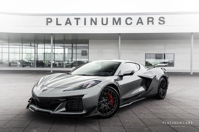 Begagnad Chevrolet Corvette 679 HK (499 kW) 2024 Grå (hypersonic grå metallic) Sportkupé