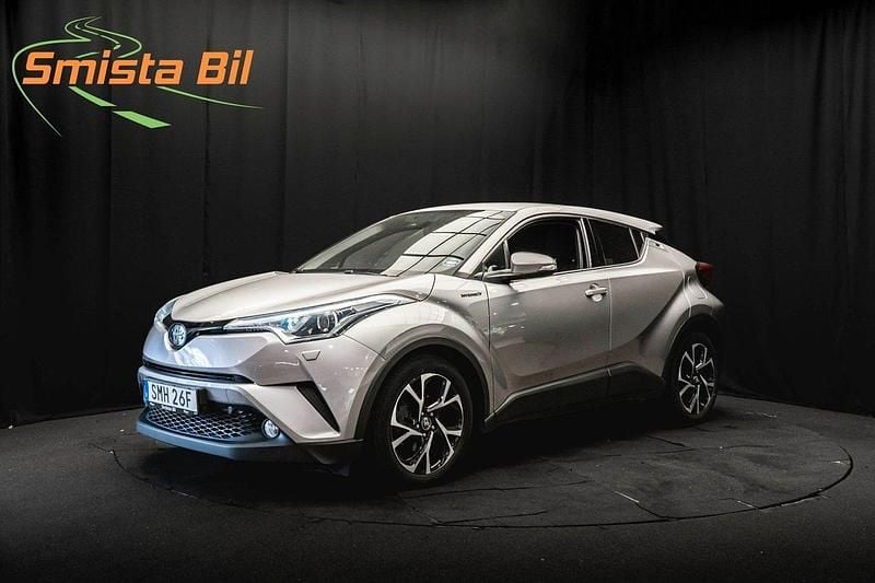 Mörkgrå Begagnad 2019 Toyota C-HR Edition SUV | 209 800 kr (Bra pris) - Bild 1/3