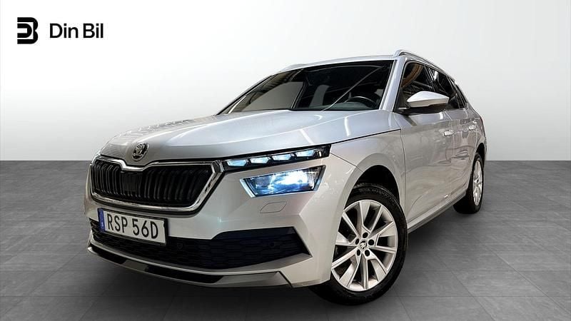Brilliant silver metallic Begagnad 2023 Skoda Kamiq Style SUV | 242 900 kr (Marknadspris) - Bild 1/4