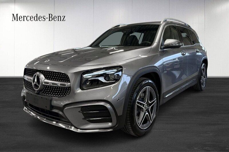 Ny 2025 Mercedes GLB220 AMG SUV | 547 900 kr (Marknadspris) - Bild 1/4