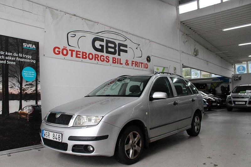 Silver Begagnad 2005 Skoda Fabia Kombi | 12 500 kr (Marknadspris) - Bild 1/4