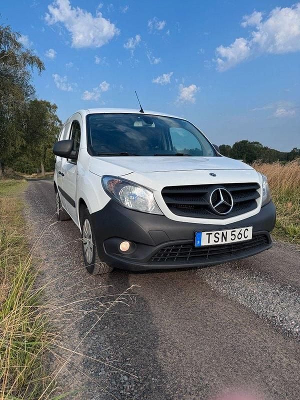 Vit Begagnad 2021 Mercedes Citan 109 Van | 93 750 kr - Bild 1/4