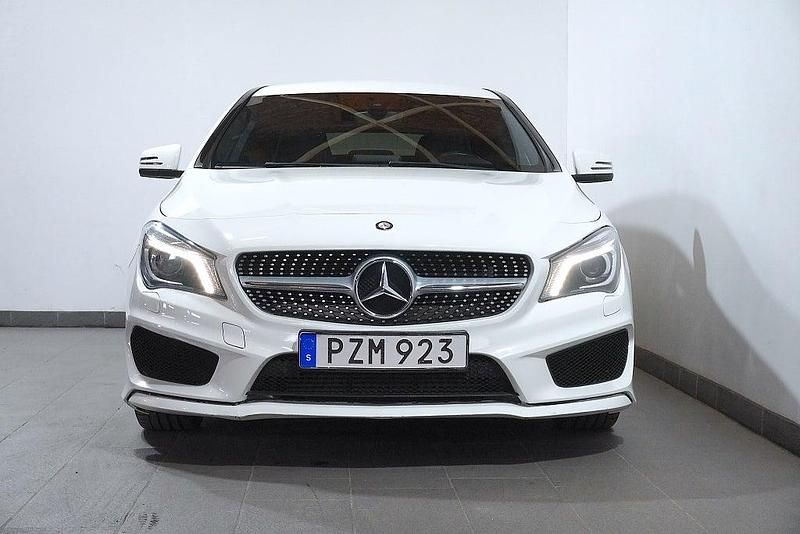 Begagnad Mercedes CLA200 Shooting Brake AMG 156 HK (114 kW) 2015 Vit Kombi