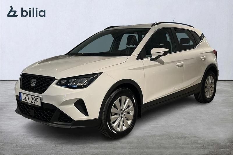 Vit Begagnad 2022 Seat Arona Style SUV | 179 000 kr (Marknadspris) - Bild 1/4