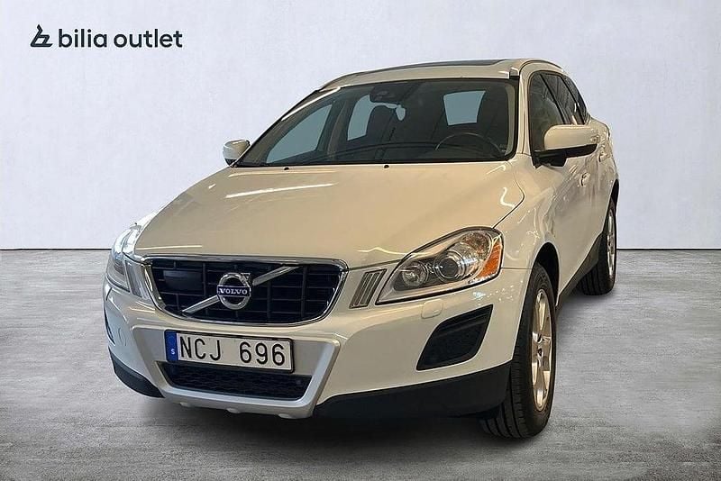 Vit Begagnad 2012 Volvo XC60 Summum SUV | 119 900 kr (Marknadspris) - Bild 1/4