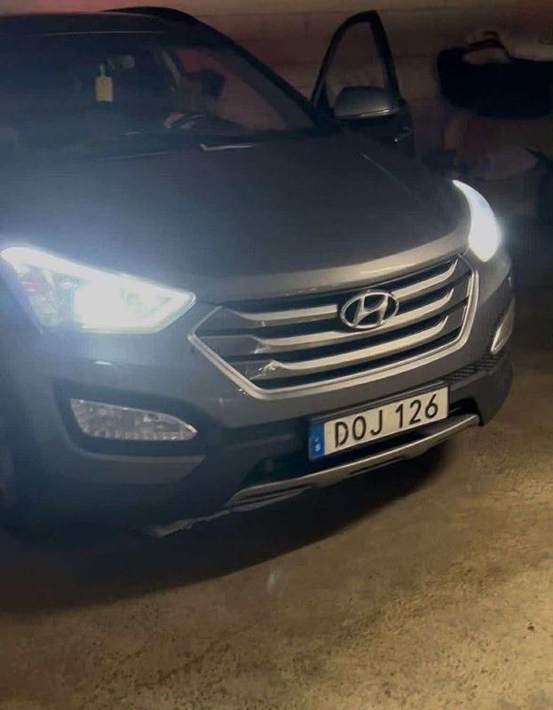 Silver Begagnad 2015 Hyundai Santa Fe SUV | 155 000 kr (Lite dyr) - Bild 1/4
