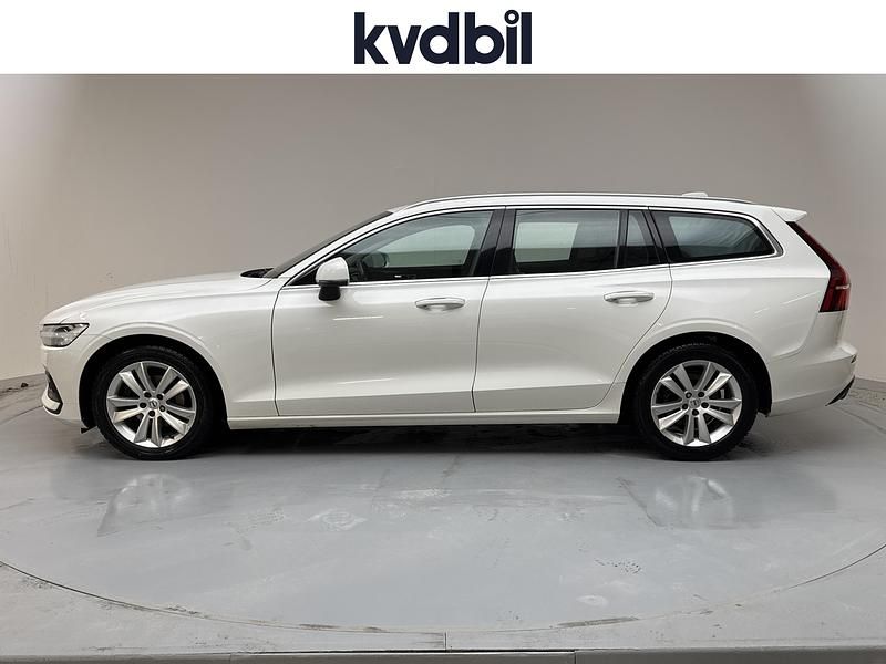 Begagnad Volvo V60 2021 Vit Kombi