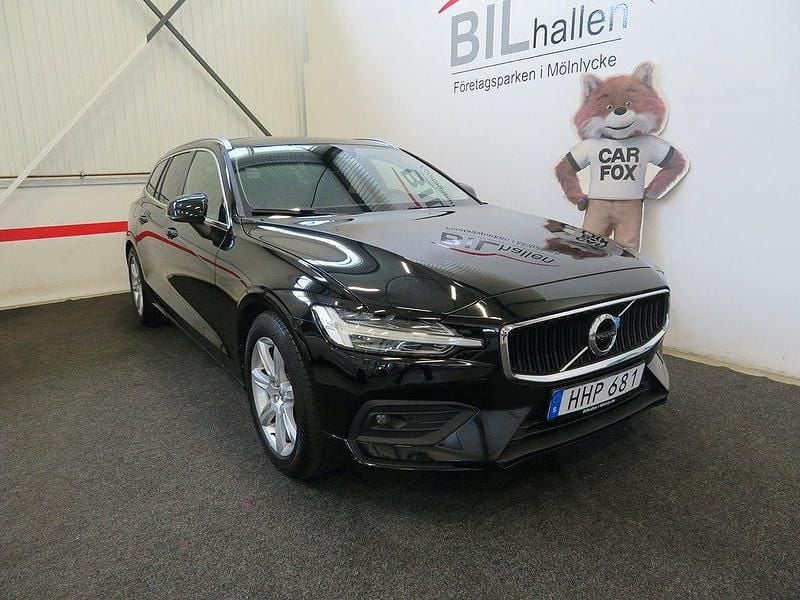 Svart Begagnad 2018 Volvo V60 Momentum Kombi | 239 000 kr (Lite dyr) - Bild 1/4
