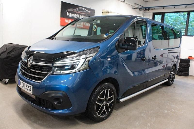 Blå Begagnad 2019 Renault Trafic Van | 299 900 kr - Bild 1/4