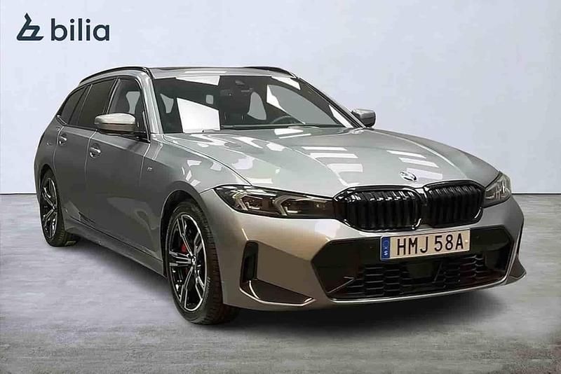 Grå Begagnad 2025 BMW 320 Kombi | 579 000 kr - Bild 1/1