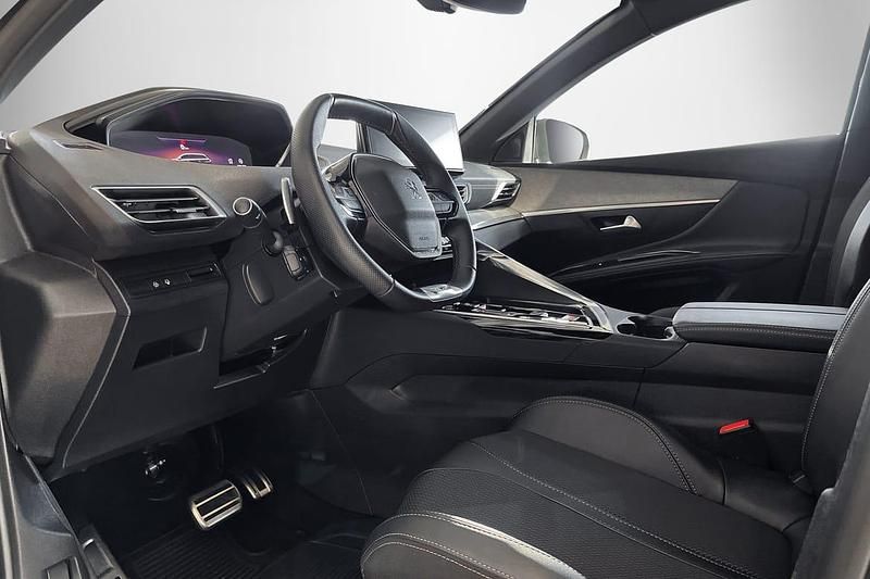 Begagnad Peugeot 5008 GTi 132 HK (97 kW) 2024 Svart SUV