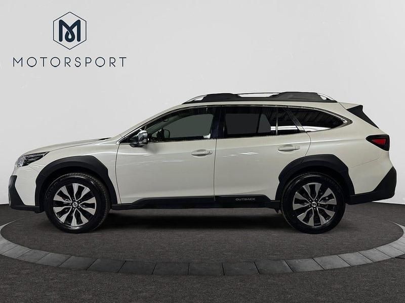 Begagnad Subaru Outback 169 HK (124 kW) 2023 Vit Kombi