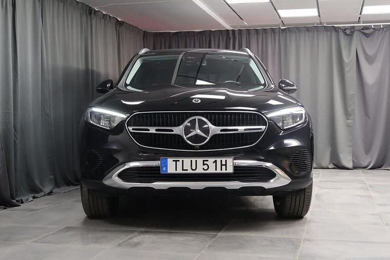 Begagnad Mercedes GLC300 Advanced 313 HK (230 kW) 2023 Svart