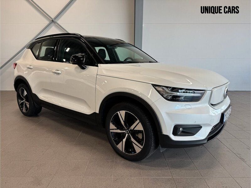 Vit Begagnad 2021 Volvo XC40 Plus SUV | 339 900 kr - Bild 1/4