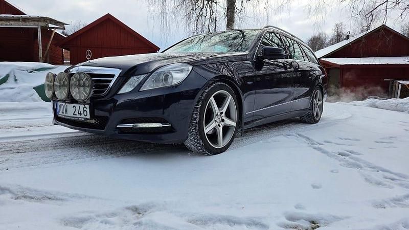 Begagnad Mercedes E220 170 HK (125 kW) 2012