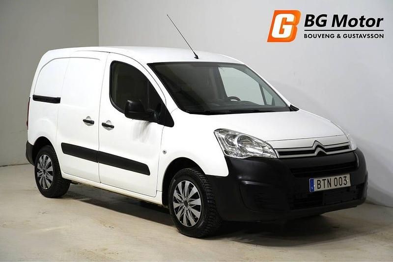 Vit Begagnad 2016 Citroën Berlingo Minibuss | 67 900 kr (Marknadspris) - Bild 1/4